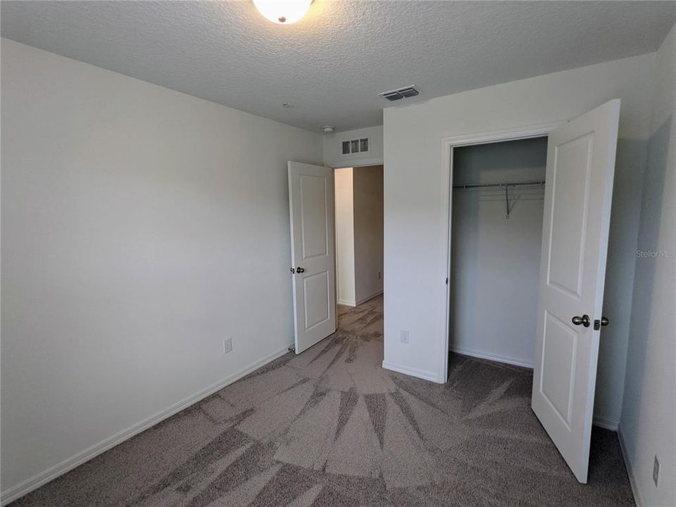 For Rent: $2,095 (3 beds, 2 baths, 1570 Square Feet)