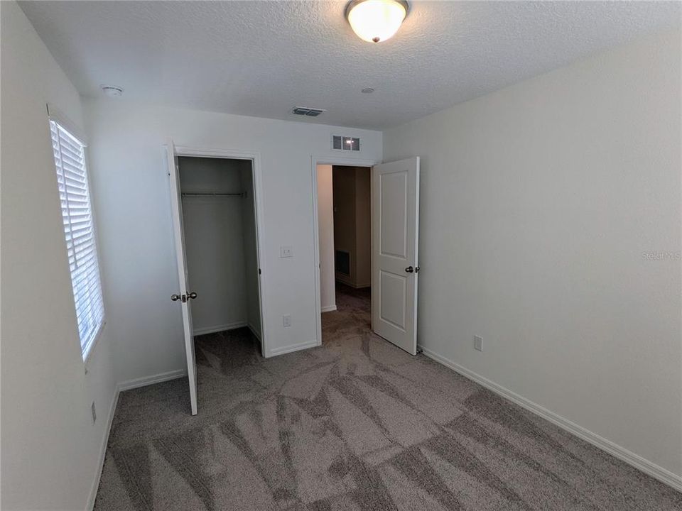 For Rent: $2,095 (3 beds, 2 baths, 1570 Square Feet)