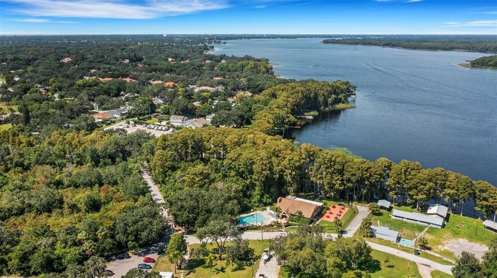 Within minutes of Gulf Beaches and fronting on Lake Tarpon, but Highland Lakes is safely above the flood plain in a non-evacuation zone~