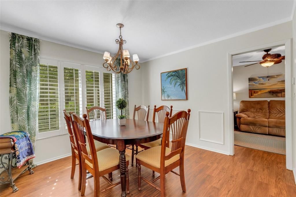 Wonderful dining room perfect for Holiday dinners~