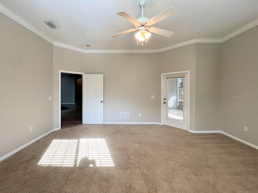 For Rent: $2,800 (4 beds, 3 baths, 2351 Square Feet)