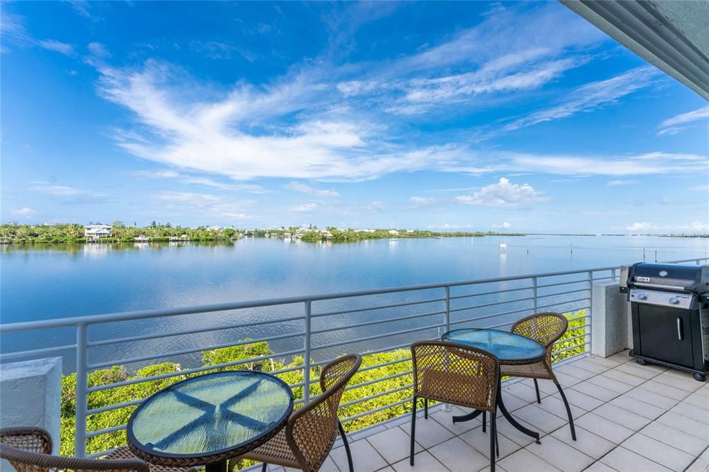 3rd Floor Balcony with Beautiful Views