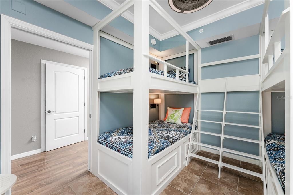 Bedroom 3 has 4 Built in Bunk Beds