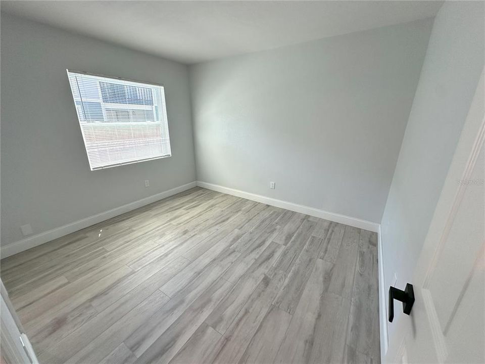 For Rent: $1,750 (2 beds, 1 baths, 850 Square Feet)