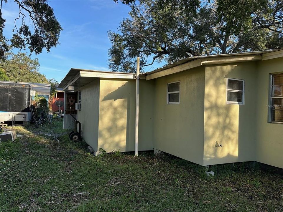 For Sale: $250,000 (4 beds, 2 baths, 1500 Square Feet)