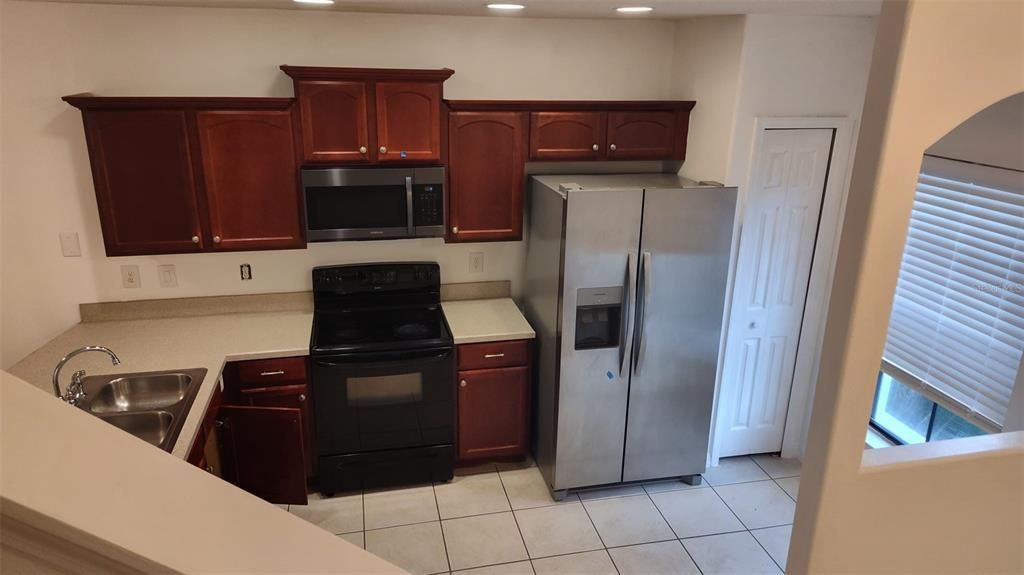 For Rent: $1,725 (2 beds, 2 baths, 1144 Square Feet)