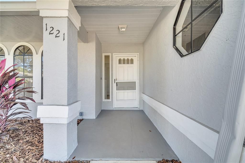 For Sale: $329,900 (3 beds, 2 baths, 1715 Square Feet)