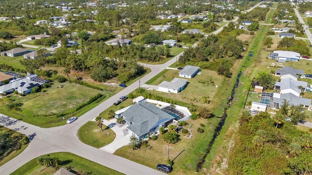 RV side parking and nice long curved driveway