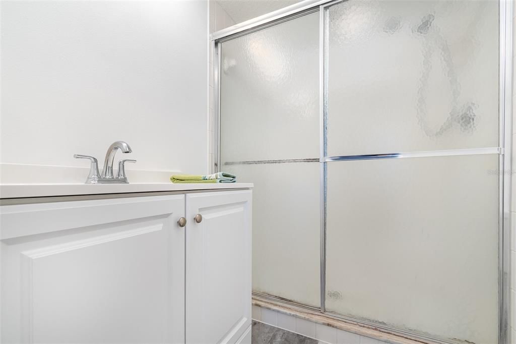 For Sale: $369,900 (2 beds, 2 baths, 1120 Square Feet)