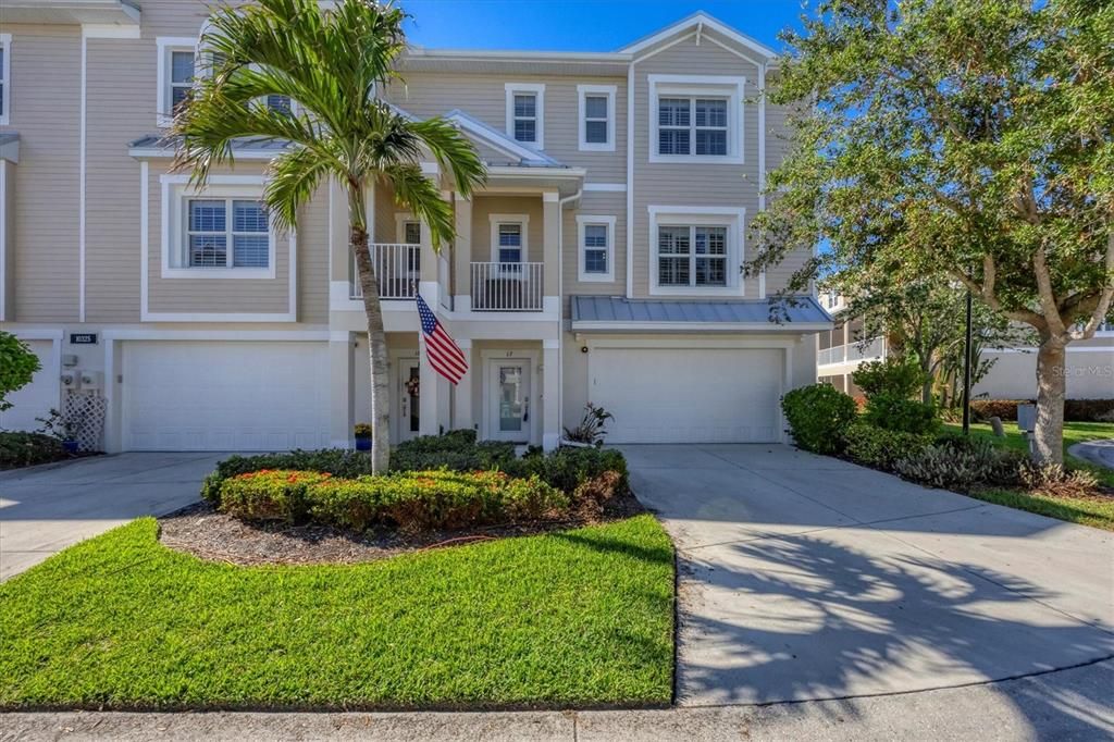 4 Bedroom 3 1/2 Bath Landings at Coral Creek Townhome!