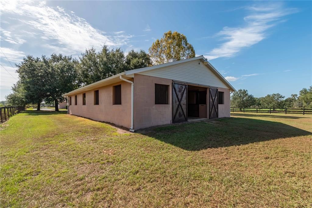 For Sale: $1,200,000 (4 beds, 3 baths, 2673 Square Feet)