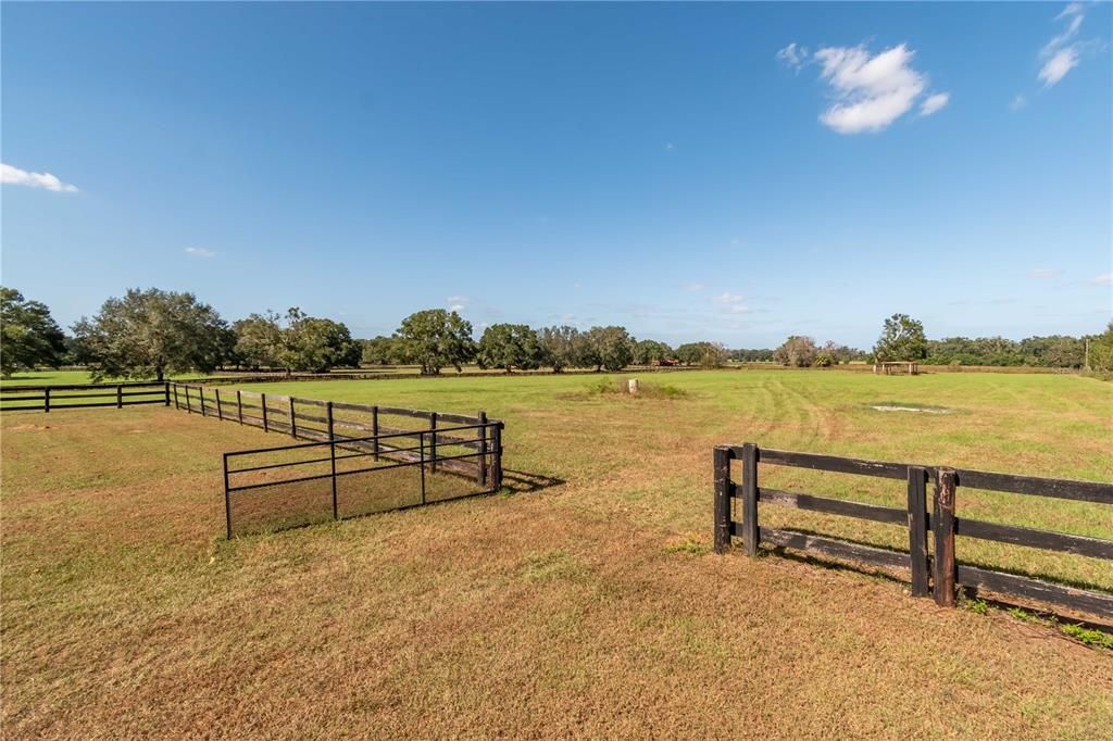 For Sale: $1,200,000 (4 beds, 3 baths, 2673 Square Feet)