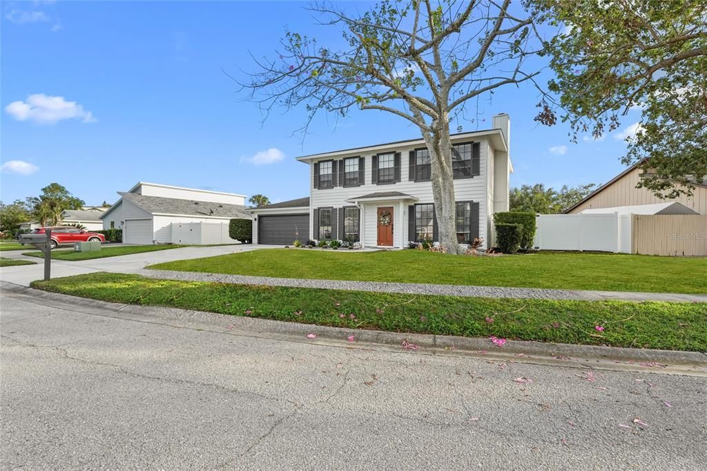 For Sale: $525,000 (3 beds, 2 baths, 1750 Square Feet)