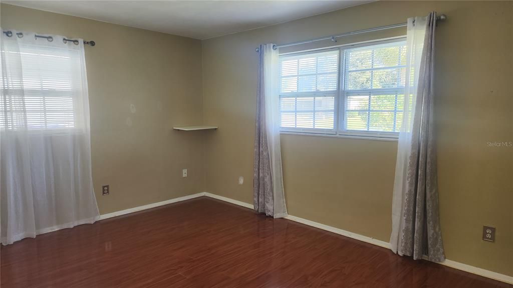 For Rent: $2,200 (2 beds, 2 baths, 1058 Square Feet)