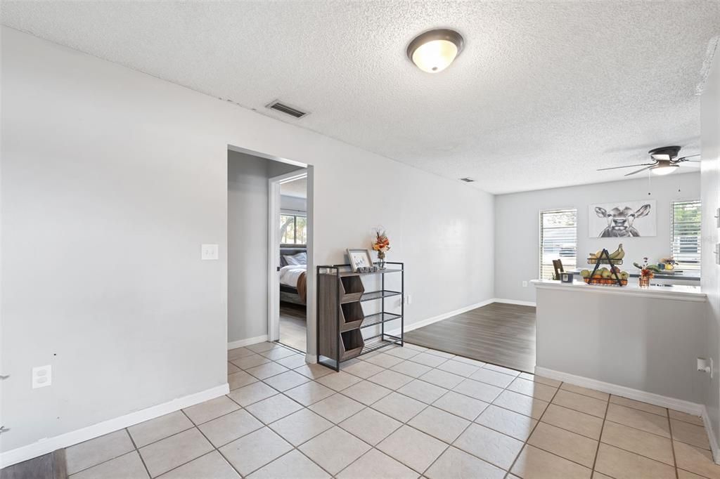 For Sale: $315,000 (3 beds, 2 baths, 1490 Square Feet)