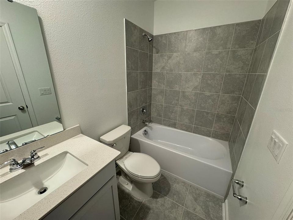 Shared Bathroom Upstairs