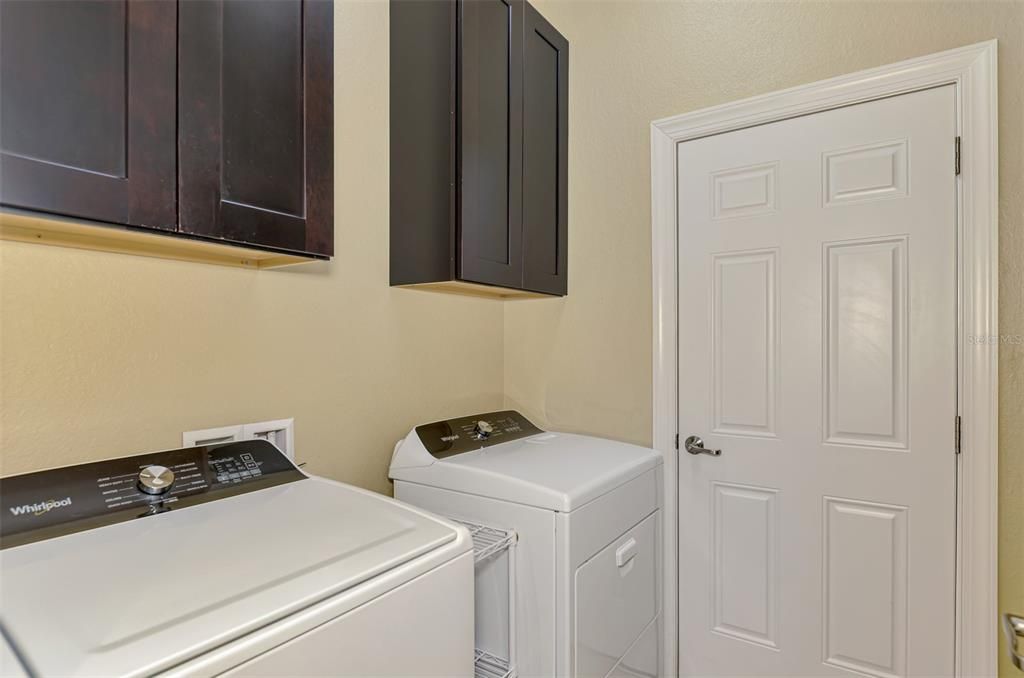 For Sale: $448,000 (2 beds, 2 baths, 1829 Square Feet)