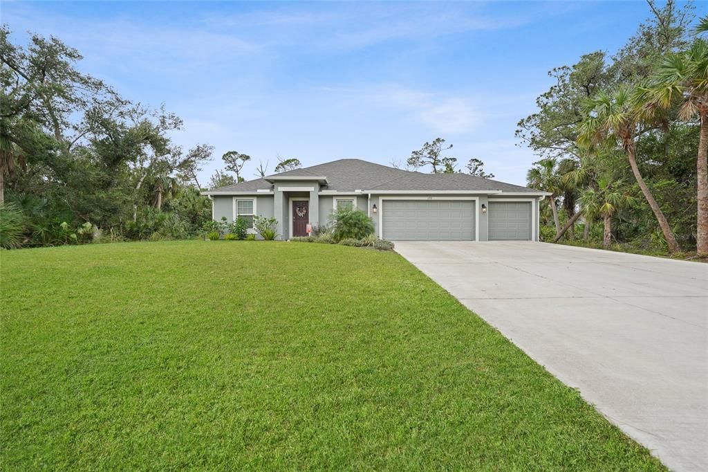 For Sale: $349,900 (3 beds, 2 baths, 1637 Square Feet)