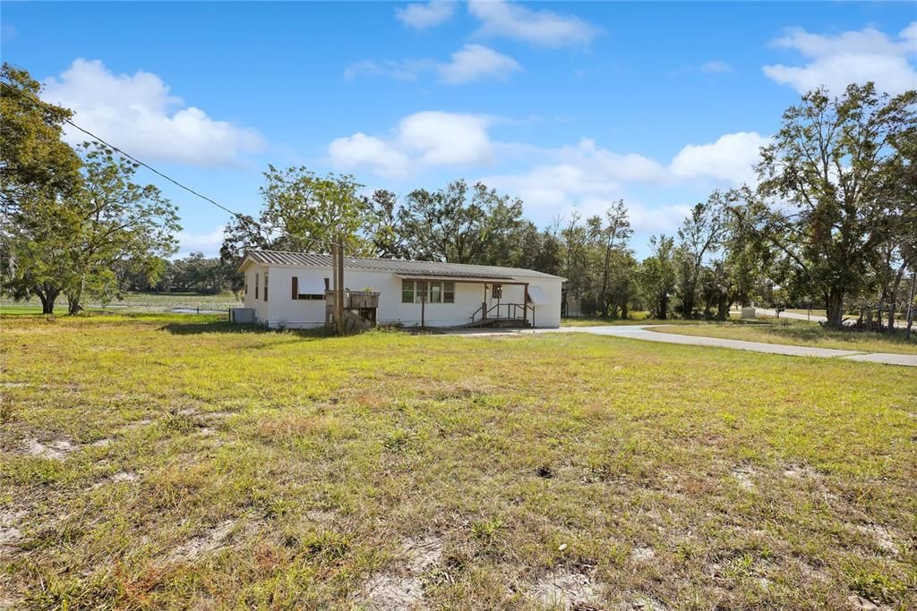 For Sale: $230,000 (3 beds, 2 baths, 1440 Square Feet)