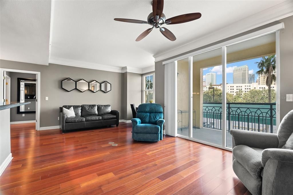 For Sale: $599,000 (2 beds, 2 baths, 1453 Square Feet)