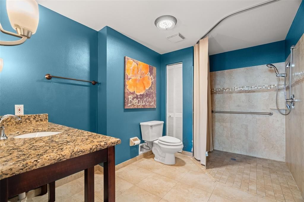 For Sale: $599,000 (2 beds, 2 baths, 1453 Square Feet)