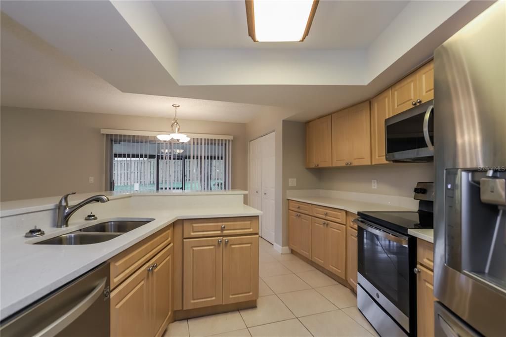 For Rent: $2,530 (3 beds, 2 baths, 1624 Square Feet)