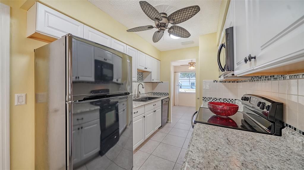 Dining room off kitchen