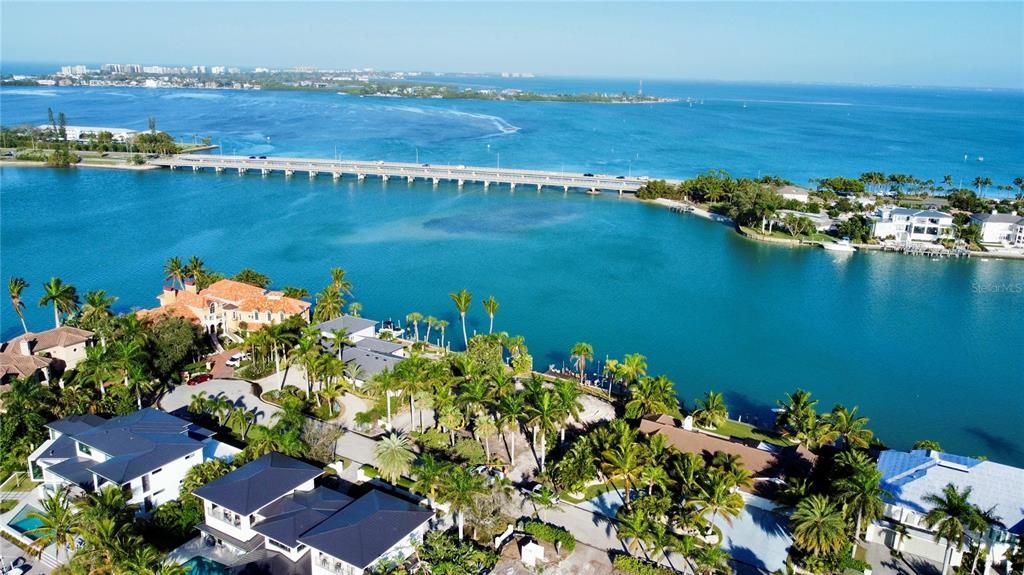 120 feet width of property with big water access directly to Sarasota Bay and Intercoastal Waterway and the Gulf of Mexico.