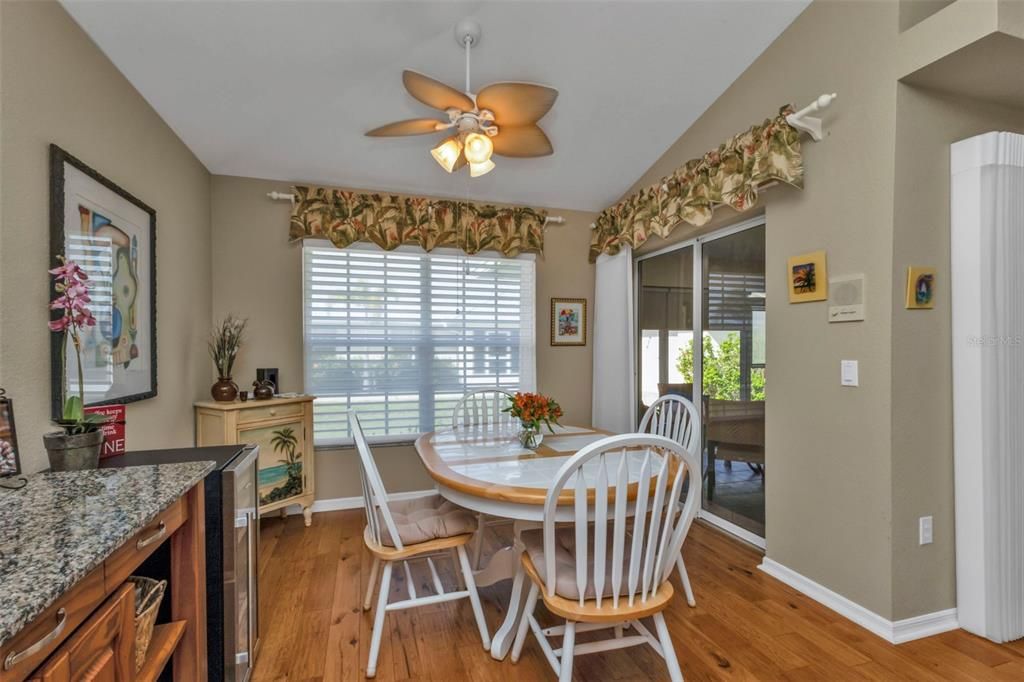 DINING AREA  ROOM FOR A LARGE TABLE