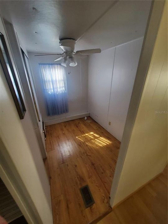 For Sale: $75,000 (2 beds, 1 baths, 528 Square Feet)