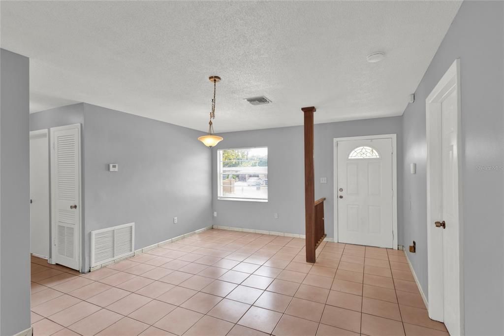 For Rent: $1,749 (3 beds, 2 baths, 1260 Square Feet)