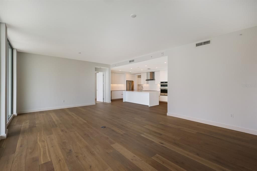 Active With Contract: $2,250,000 (2 beds, 3 baths, 2079 Square Feet)