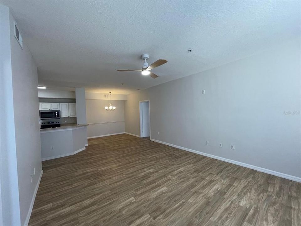 For Rent: $1,700 (2 beds, 2 baths, 1159 Square Feet)