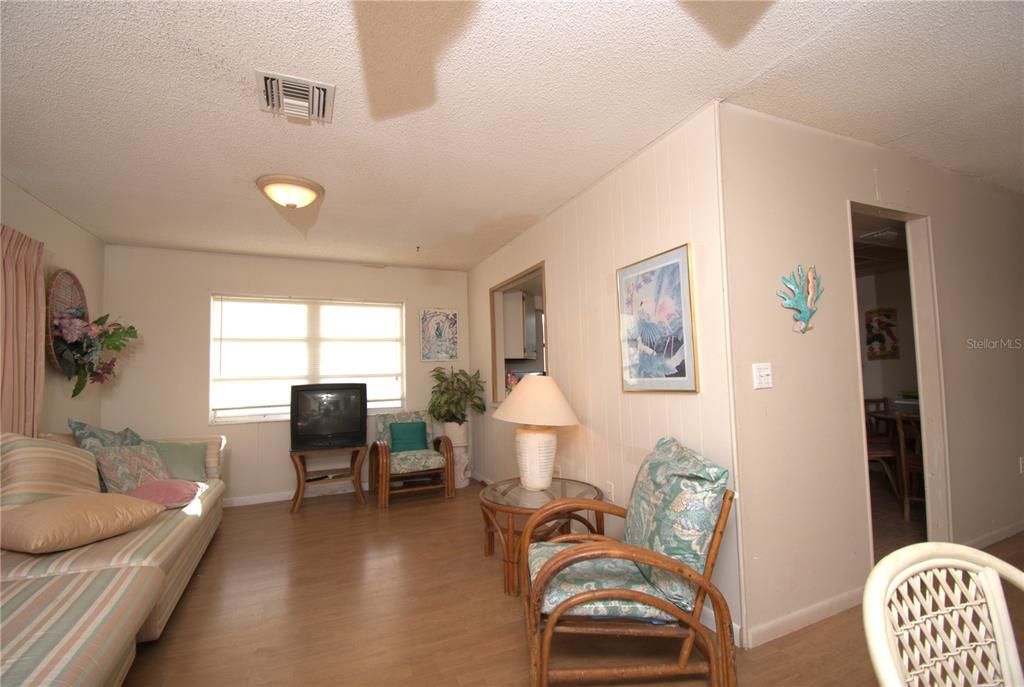 For Sale: $169,000 (3 beds, 2 baths, 1743 Square Feet)