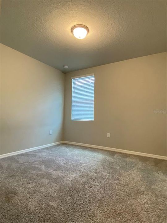 For Rent: $2,595 (4 beds, 3 baths, 1988 Square Feet)