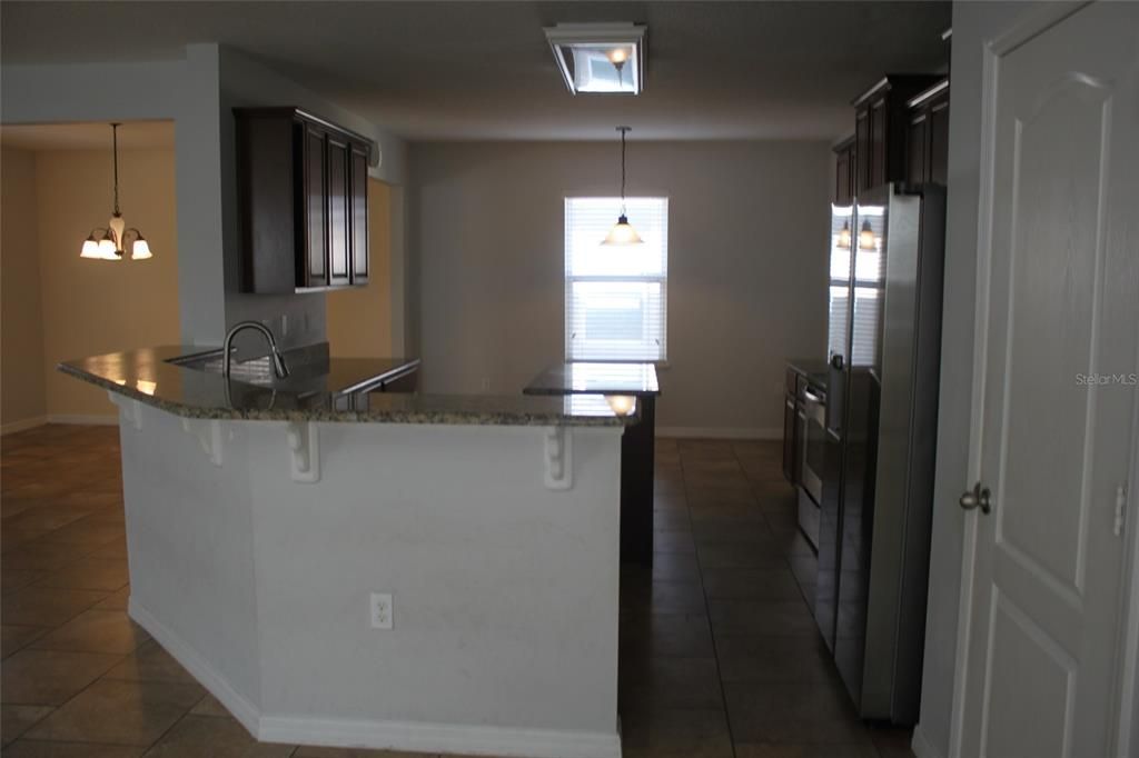 For Rent: $2,495 (4 beds, 2 baths, 2324 Square Feet)