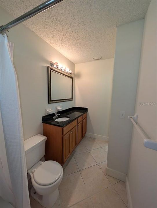 For Rent: $1,295 (2 beds, 1 baths, 700 Square Feet)