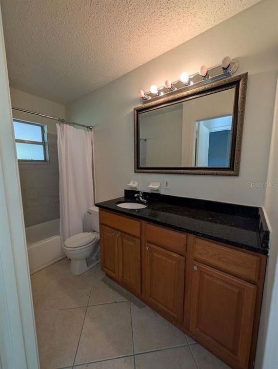 For Rent: $1,295 (2 beds, 1 baths, 700 Square Feet)