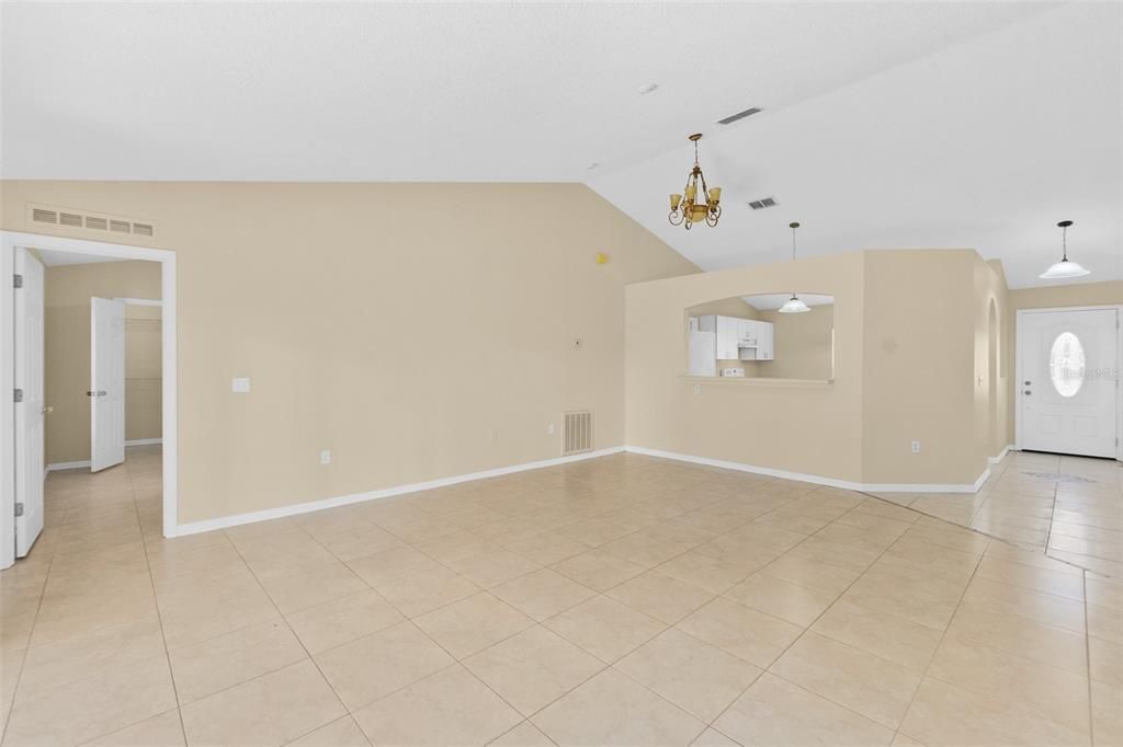 For Sale: $279,900 (3 beds, 2 baths, 1367 Square Feet)