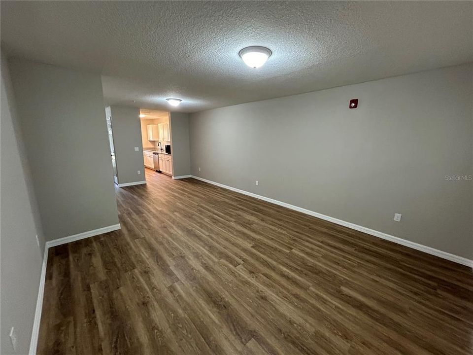 For Rent: $1,650 (2 beds, 1 baths, 1164 Square Feet)