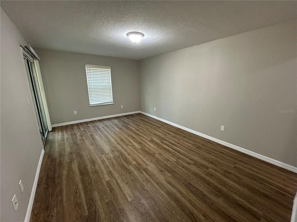 For Rent: $1,650 (2 beds, 1 baths, 1164 Square Feet)