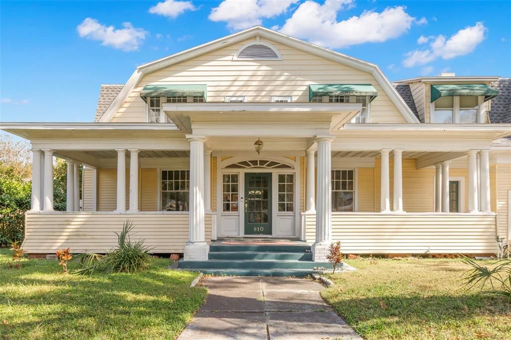 For Sale: $2,800,000 (4 beds, 3 baths, 4729 Square Feet)