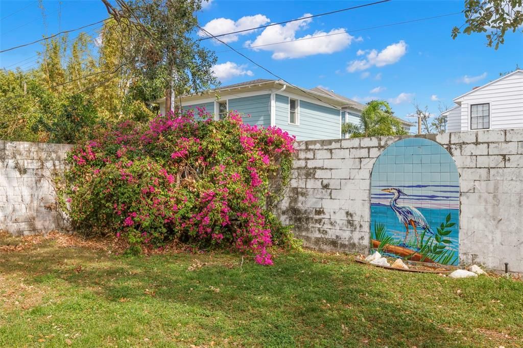 For Sale: $2,800,000 (4 beds, 3 baths, 4729 Square Feet)