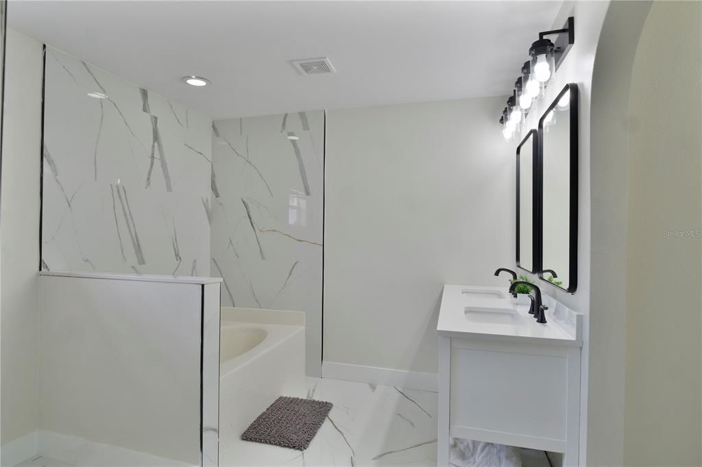 For Sale: $379,000 (4 beds, 2 baths, 2108 Square Feet)