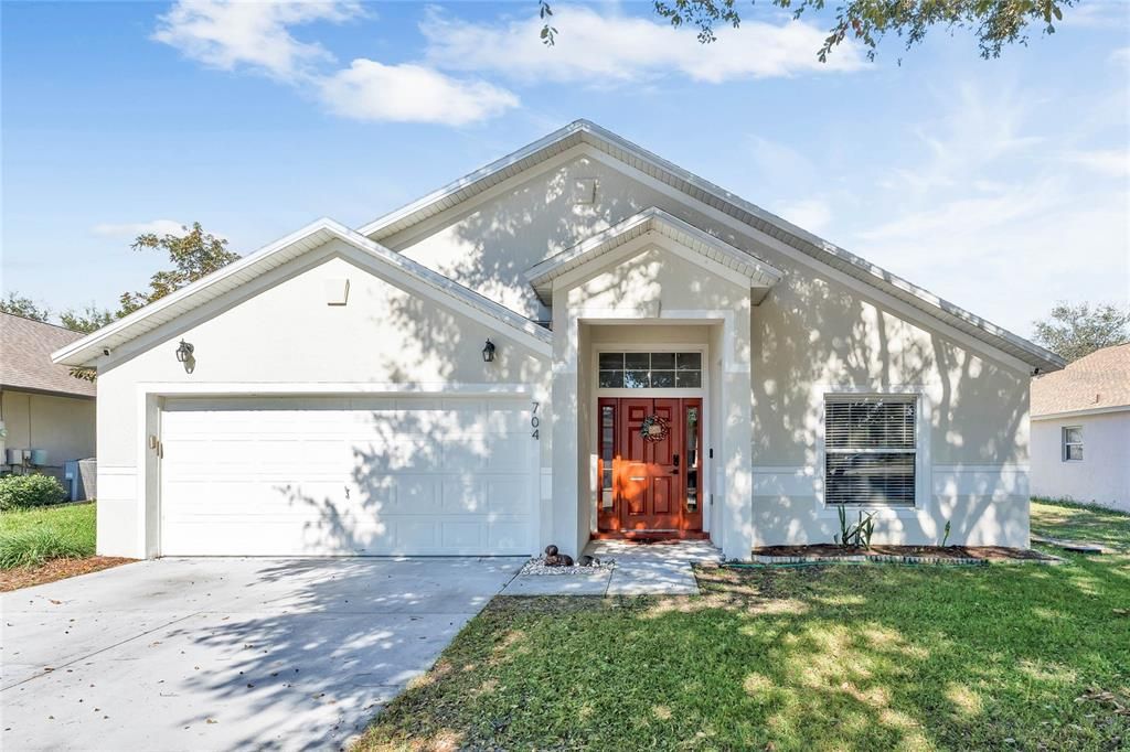 For Sale: $330,000 (3 beds, 2 baths, 1902 Square Feet)