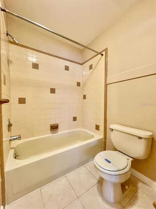 For Rent: $1,550 (2 beds, 2 baths, 1032 Square Feet)