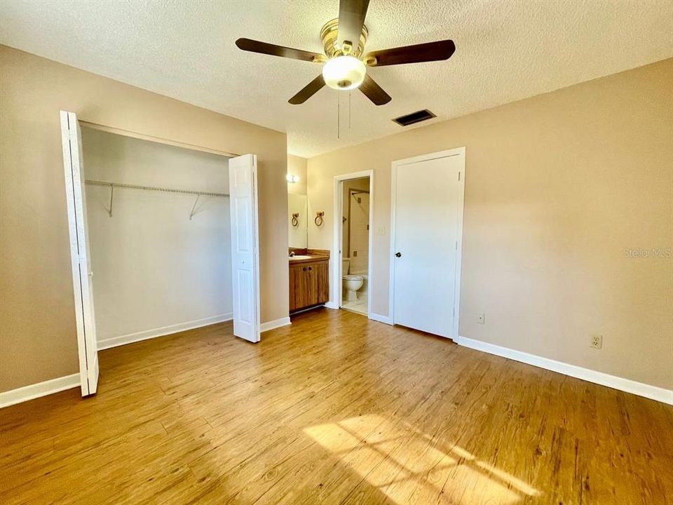 For Rent: $1,550 (2 beds, 2 baths, 1032 Square Feet)