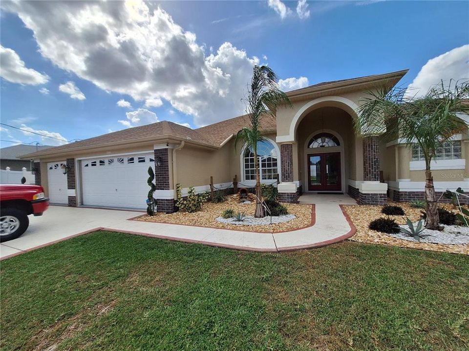 A Grand Entrance with 630 sq ft of Garage!