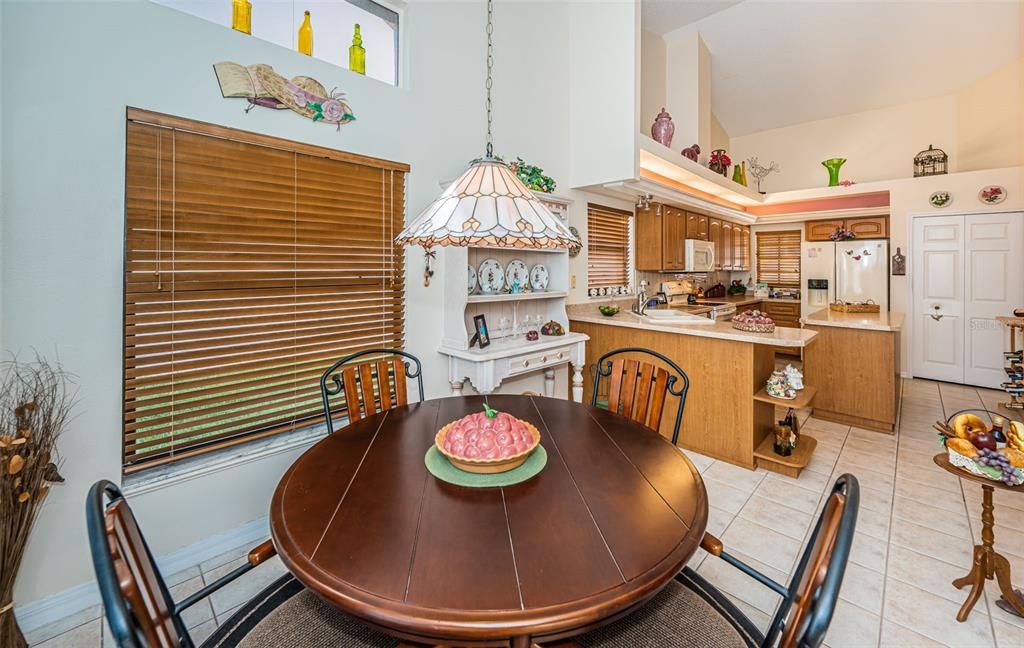 For Sale: $359,900 (2 beds, 2 baths, 1642 Square Feet)