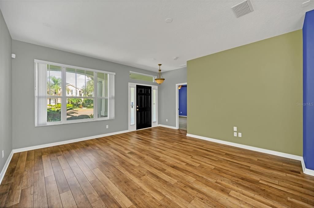 Large Family Room/Dining Room